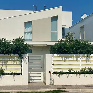 Linda's Bed & Breakfast